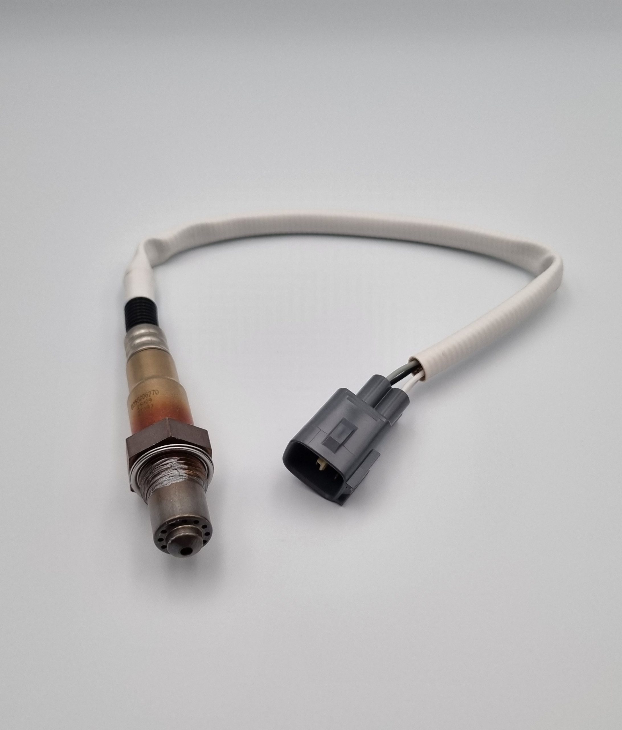 0258006270 / 89465-0H010 Oxygen Sensor (Lambda Probe) – Front / Pre-CAT – Fits Toyota Aygo, Yaris, Corolla & Citroën C1, Peugeot 107 – OEM-Spec Replacement - Image 4